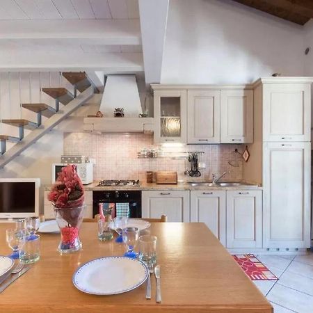 Casa Vacanze Rosalba Ferrara di Monte Baldo Εξωτερικό φωτογραφία