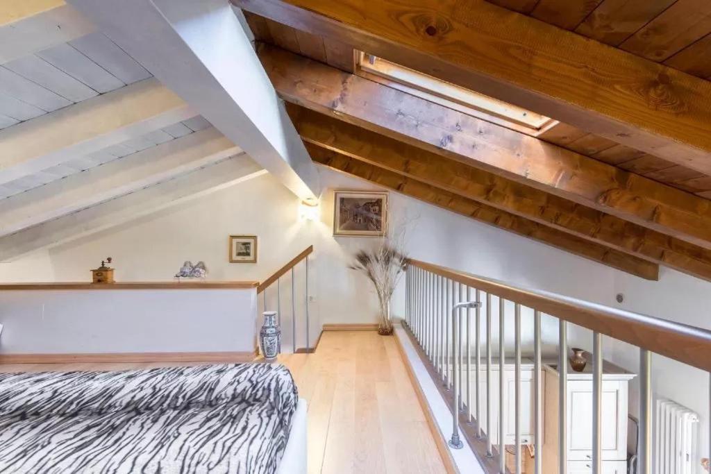 Casa Vacanze Rosalba Ferrara di Monte Baldo Εξωτερικό φωτογραφία
